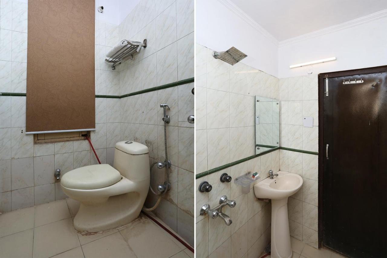 Lotus Suites At Delhi Airport 3*